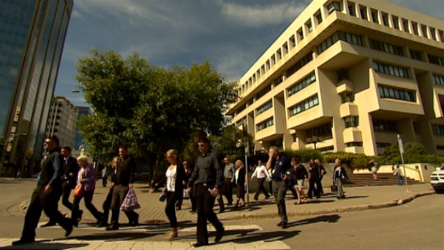 De nombreuses personnes ont assisté au plaidoyer de Travis Baumgartner au palais de justice d'Edmonton De nombreuses personnes ont assisté au plaidoyer de Travis Baumgartner au palais de justice d'Edmonton