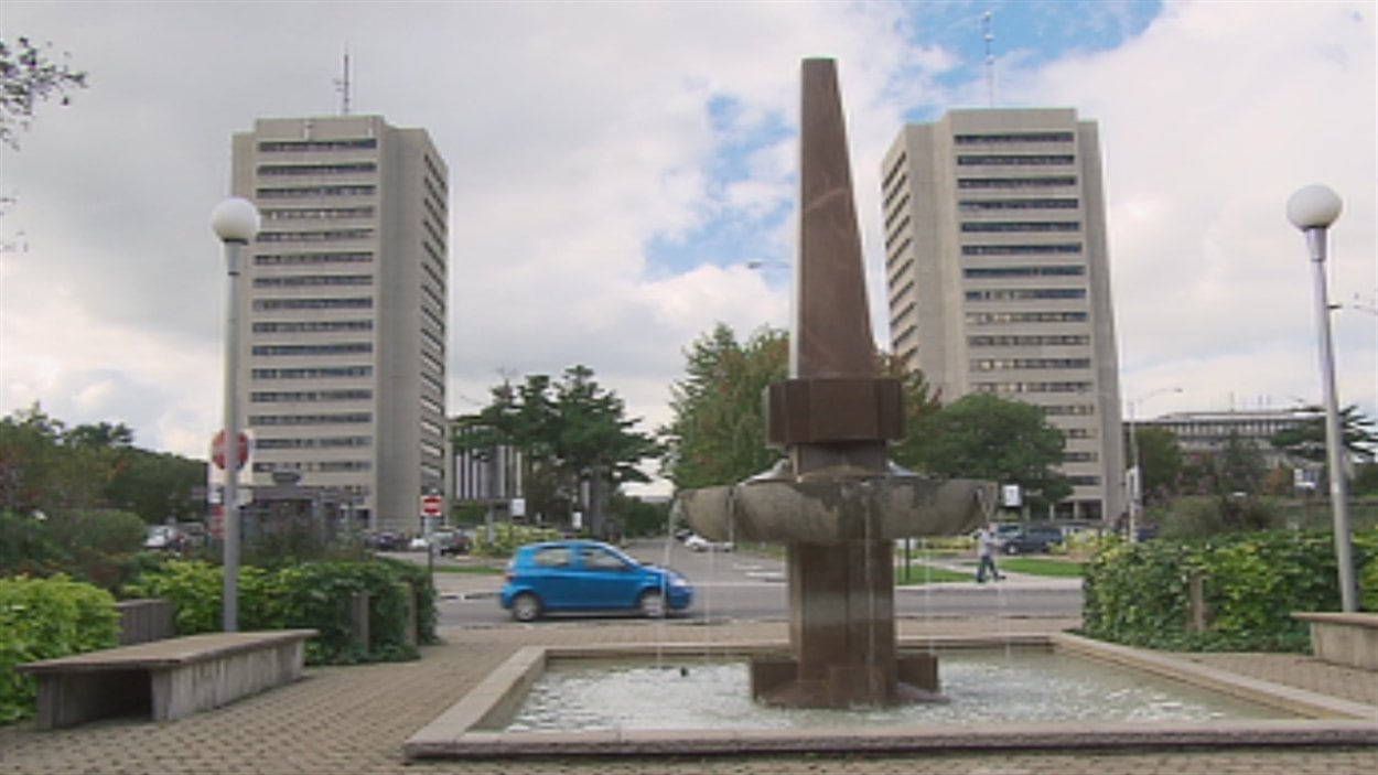 Trois étudiants ont été blessés en participant à des initiations à l'Université Laval. Trois étudiants ont été blessés en participant à des initiations à l'Université Laval.