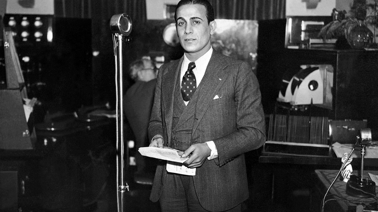 Tino Rossi en 1936. Tino Rossi en 1936.