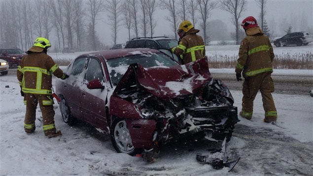 Un accident s'est produit sur l'autoroute Laurentienne. Un accident s'est produit sur l'autoroute Laurentienne.