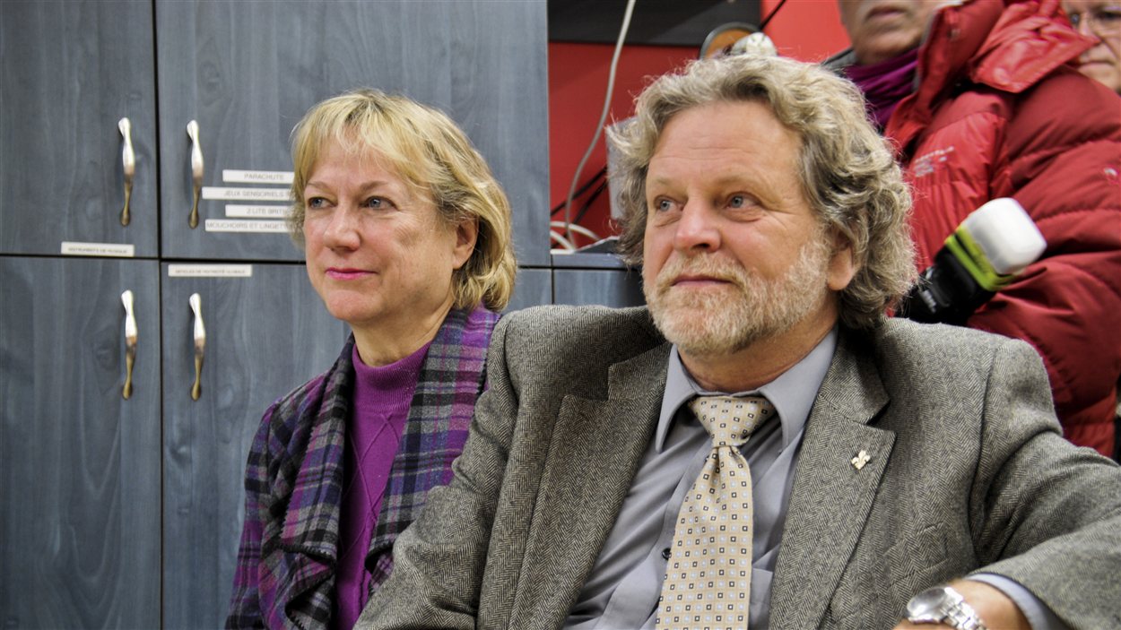 La députée de Mirabel, Denise Beaudoin, et le député de Deux-Montagnes, Daniel Goyer La députée de Mirabel, Denise Beaudoin, et le député de Deux-Montagnes, Daniel Goyer