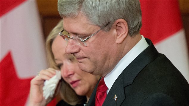Stephen Harper et sa femme, Laureen, émus du décès de Jim Flaherty. Stephen Harper et sa femme, Laureen, émus du décès de Jim Flaherty.