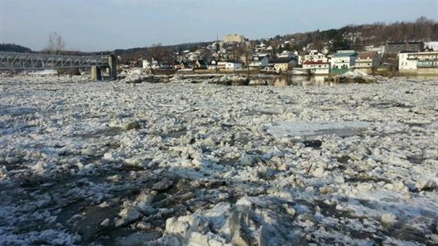 La rivière Chaudière est sous haute surveillance depuis plusieurs jours. La rivière Chaudière est sous haute surveillance depuis plusieurs jours.