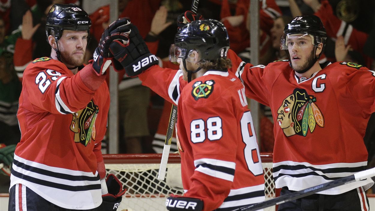 Les Blackhawks à un gain de la finale de l'Ouest Les Blackhawks à un gain de la finale de l'Ouest