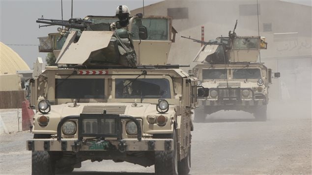 Les troupes de l’armée irakienne patrouillent la ville de Jurf al-Sakhar, au sud de Bagdad. Les troupes de l’armée irakienne patrouillent la ville de Jurf al-Sakhar, au sud de Bagdad.
