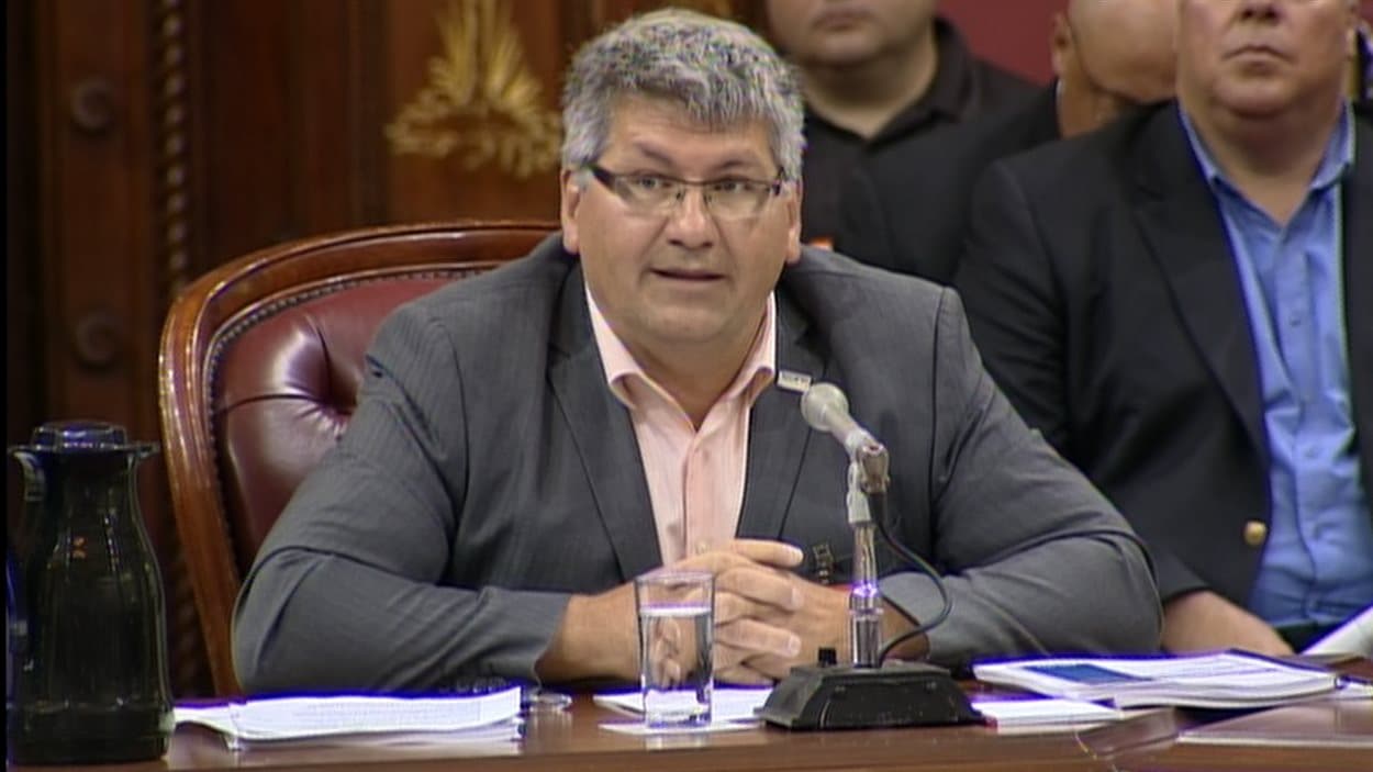 Le secrétaire général du SCFP, Denis Bolduc Le secrétaire général du SCFP, Denis Bolduc