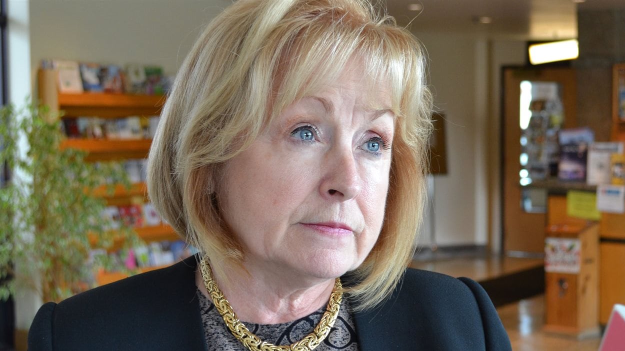 La Procureure générale de l'Ontario, Madeleine Meilleur, a assuré qu'elle compte agir rapidement pour mettre en place certaines recommandations du rapport. La Procureure générale de l'Ontario, Madeleine Meilleur, a assuré qu'elle compte agir rapidement pour mettre en place certaines recommandations du rapport.