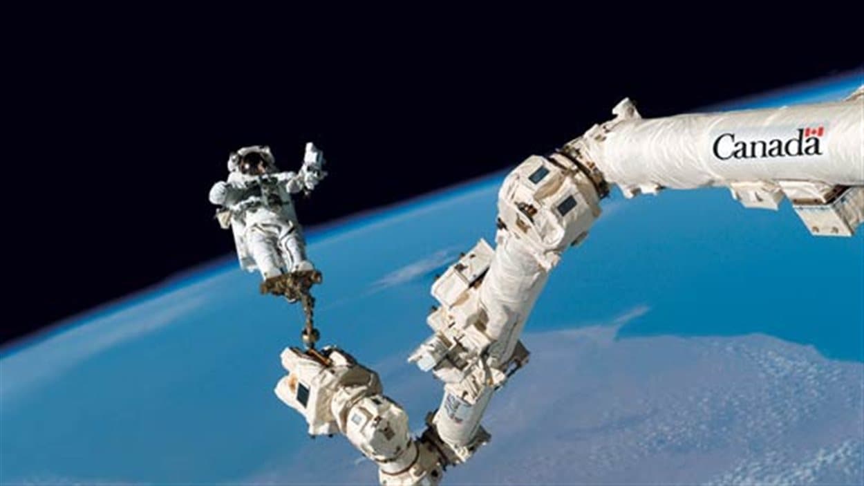 L'Agence spatiale canadienne désolée d'avoir retouché une photo du bras