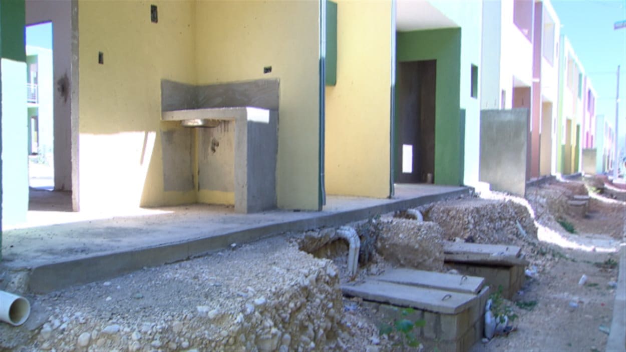 Reconstruction en Haïti : des maisons toutes neuves à l\'abandon | Le ... Reconstruction en Haïti : des maisons toutes neuves à l\'abandon | Le ...