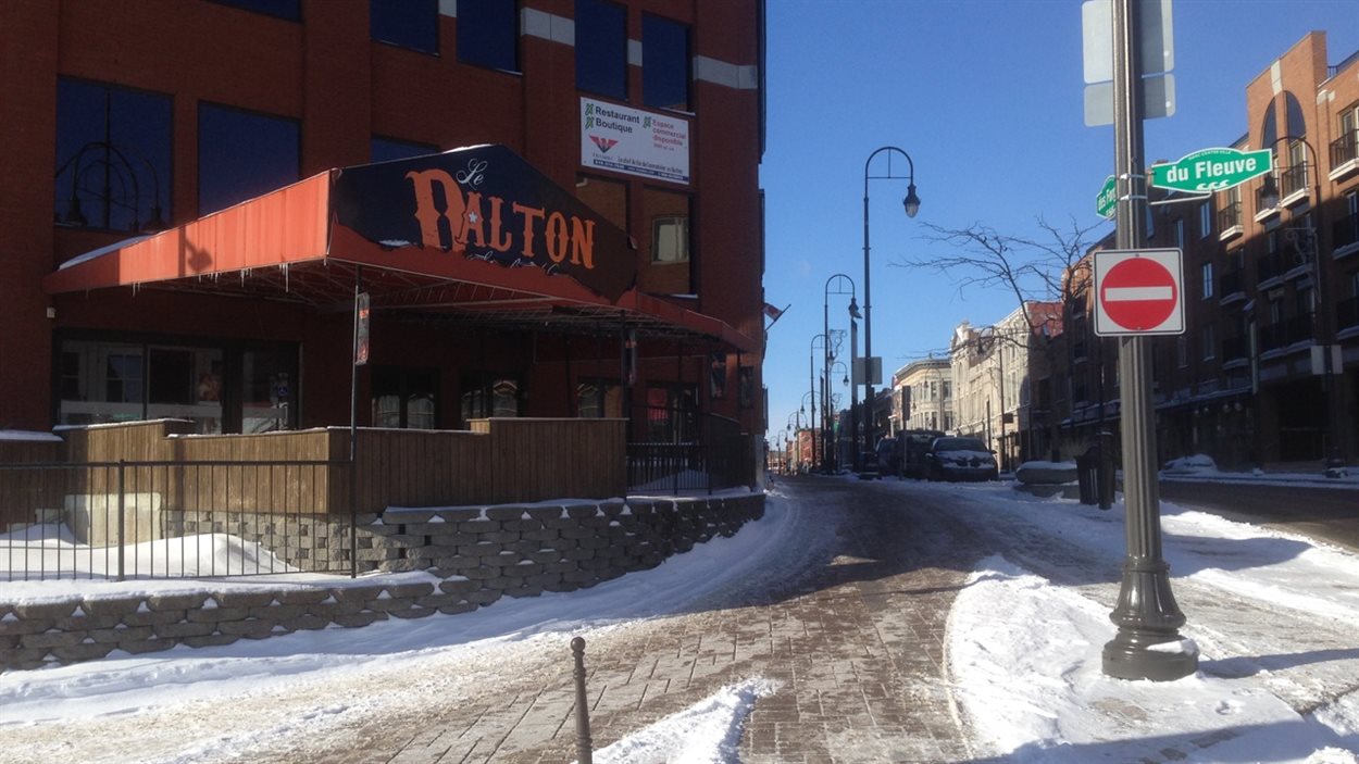 Le restaurant Le Dalton ferme ses portes à TroisRivières ICI.Radio