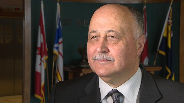 Le ministre des Finances de T.-N.-L, Ross Wiseman Le ministre des Finances de T.-N.-L, Ross Wiseman