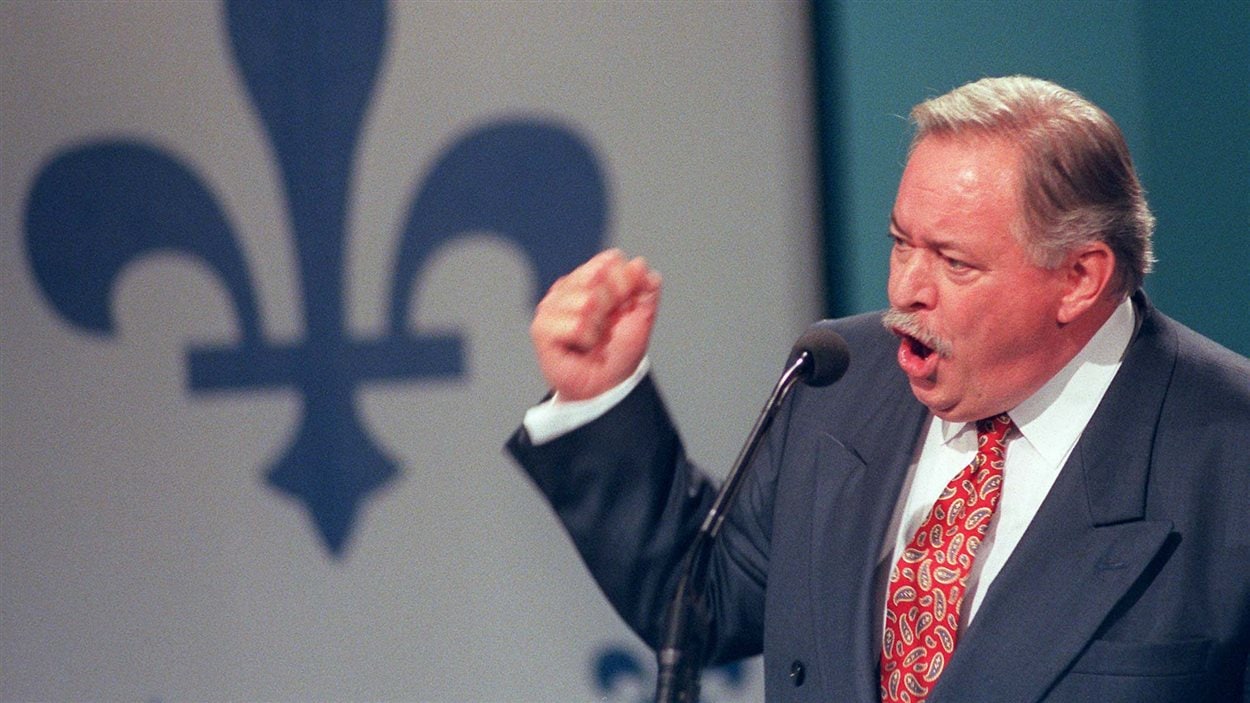 Jacques Parizeau lors de son discours après la défaire référendaire de 1995 Jacques Parizeau lors de son discours après la défaire référendaire de 1995