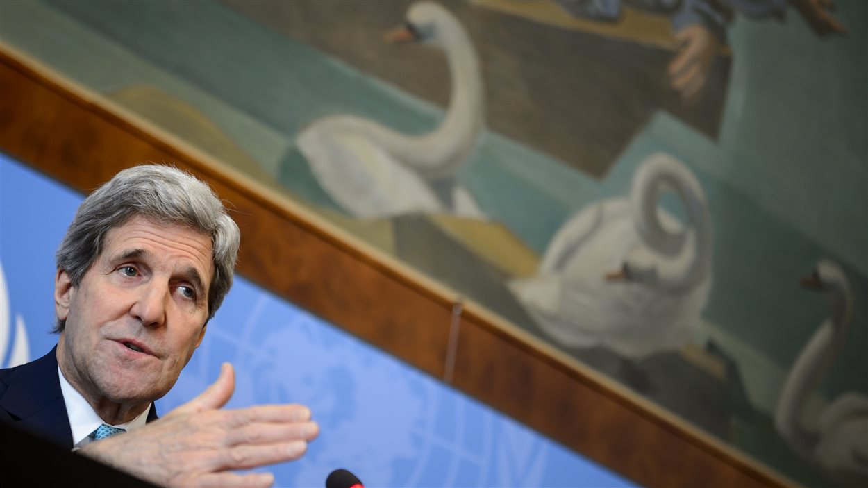 Le secrétaire d'État américain John Kerry, en conférence de presse, lundi, à Genève. Le secrétaire d'État américain John Kerry, en conférence de presse, lundi, à Genève.