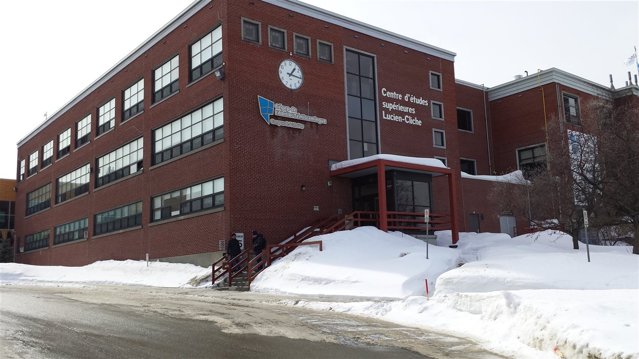 Le Cégep de l'Abitibi-Témiscamingue, campus de Val-d'Or Le Cégep de l'Abitibi-Témiscamingue, campus de Val-d'Or