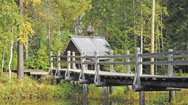 Une cabane en forêt