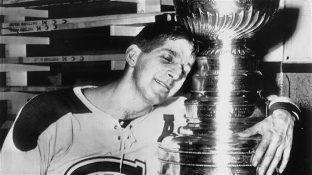 Elmer Lach et la coupe en 1953 Elmer Lach et la coupe en 1953