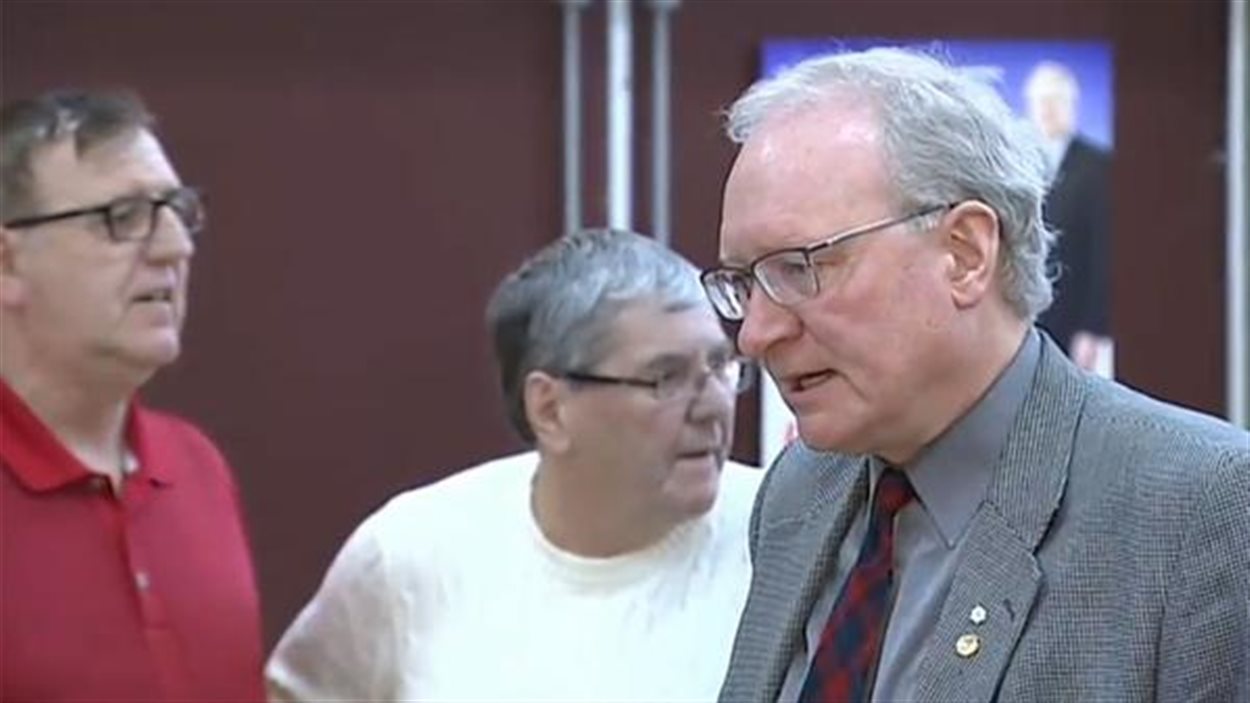 Le premier ministre de l'Île-du-Prince-Édouard, Wade MacLaughlan. Le premier ministre de l'Île-du-Prince-Édouard, Wade MacLaughlan.