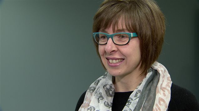 Nadine Morton, mère de deux enfants, est heureuse de la création d'une école francophone à Sherwood Park. 7 avril 2015 Nadine Morton, mère de deux enfants, est heureuse de la création d'une école francophone à Sherwood Park. 7 avril 2015