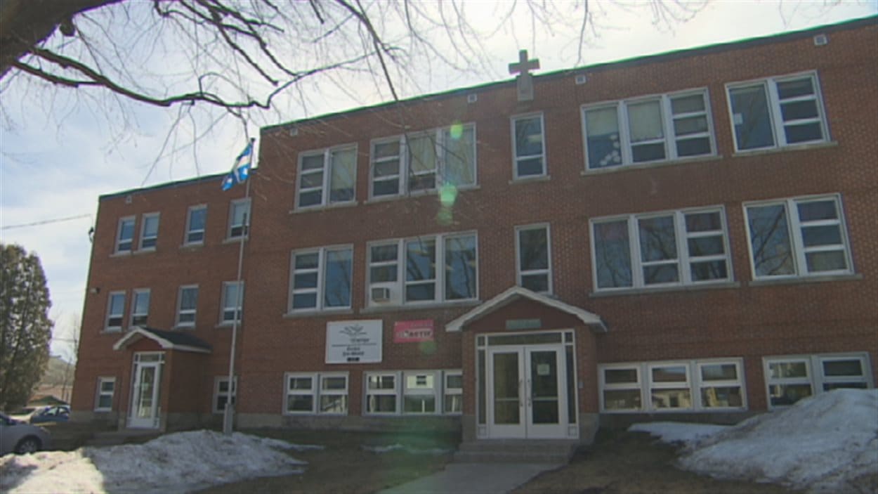 L'école Sainte-Marie, à Saint-Boniface L'école Sainte-Marie, à Saint-Boniface