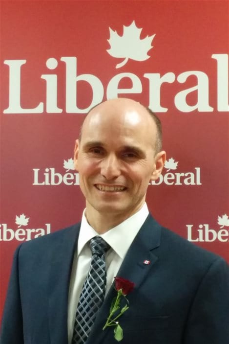 Jean-Yves Duclos se présente sous la bannière libérale fédérale dans Québec. Jean-Yves Duclos se présente sous la bannière libérale fédérale dans Québec.