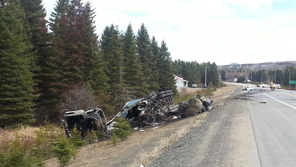 Accident mortel sur la 138 à SaintTitedesCaps ICI.RadioCanada.ca Accident mortel sur la 138 à SaintTitedesCaps ICI.RadioCanada.ca