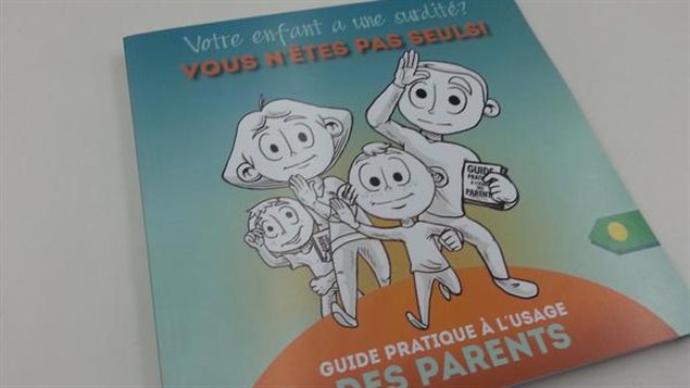 Le nouveau guide pratique « Votre enfant a une surdité? Vous n'êtes pas seuls! » Le nouveau guide pratique « Votre enfant a une surdité? Vous n'êtes pas seuls! »