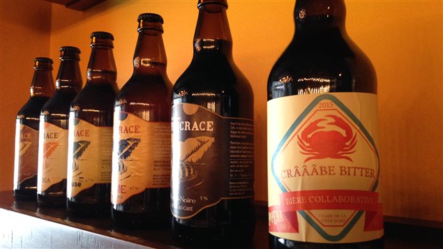 La microbrasserie St-Pancrace de Baie-Comeau produit une bière au crabe La microbrasserie St-Pancrace de Baie-Comeau produit une bière au crabe