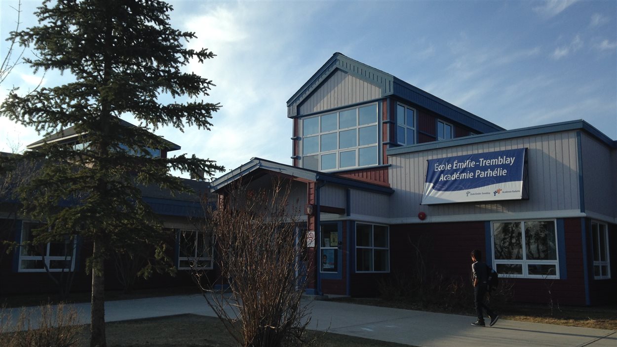 Façade de l'école Façade de l'école