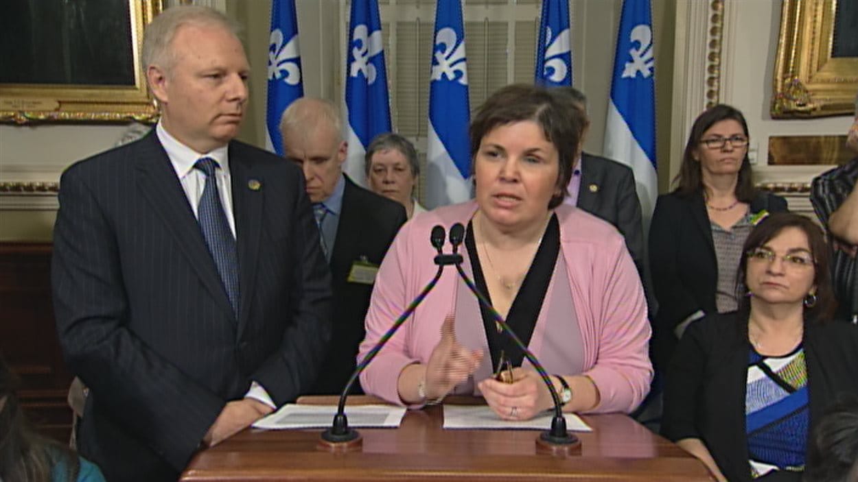 Le Regroupement des organismes de personnes handicapées dénonce les impacts des compressions à l'IRDQP. Le Regroupement des organismes de personnes handicapées dénonce les impacts des compressions à l'IRDQP.