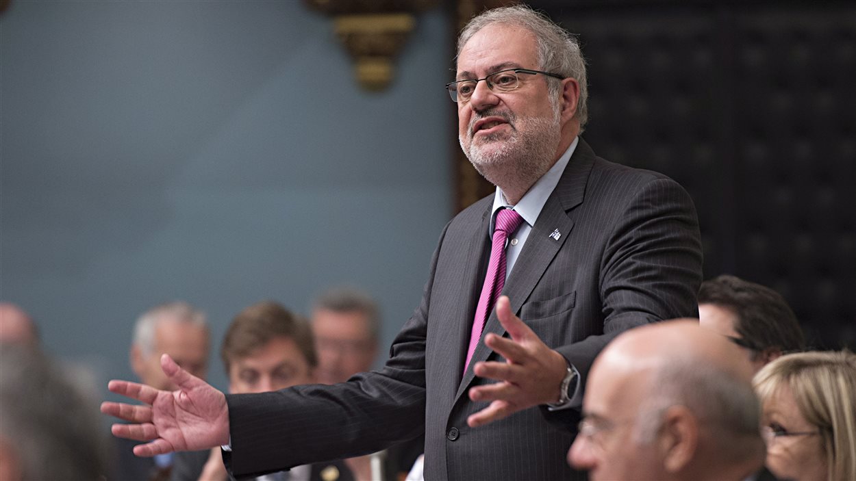 Pierre Arcand, ministre de l'Énergie et des Ressources naturelles du Québec Pierre Arcand, ministre de l'Énergie et des Ressources naturelles du Québec