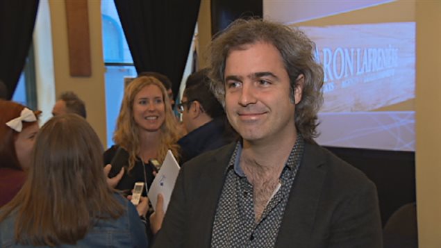 Vincent Roy, directeur artistique d'EXMURO, souligne que le parcours Les Passages insolites prend de l'ampleur cette année. Vincent Roy, directeur artistique d'EXMURO, souligne que le parcours Les Passages insolites prend de l'ampleur cette année.