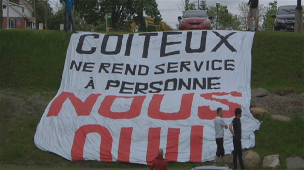 Les professeurs du Cégep de Sherbrooke appellent à la miobilisation. Les professeurs du Cégep de Sherbrooke appellent à la miobilisation.