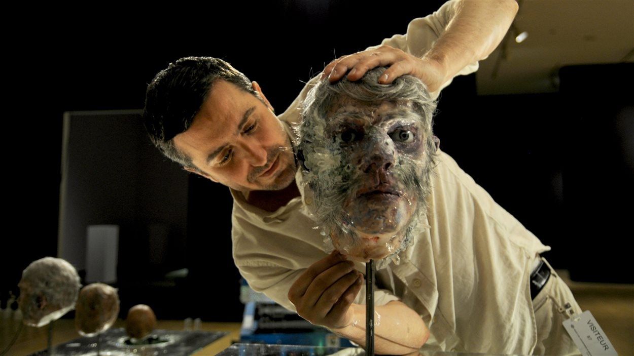 David Altmejd conçoit ici une oeuvre sécialement pour le Musée d'art contemporain de Montréal David Altmejd conçoit ici une oeuvre sécialement pour le Musée d'art contemporain de Montréal