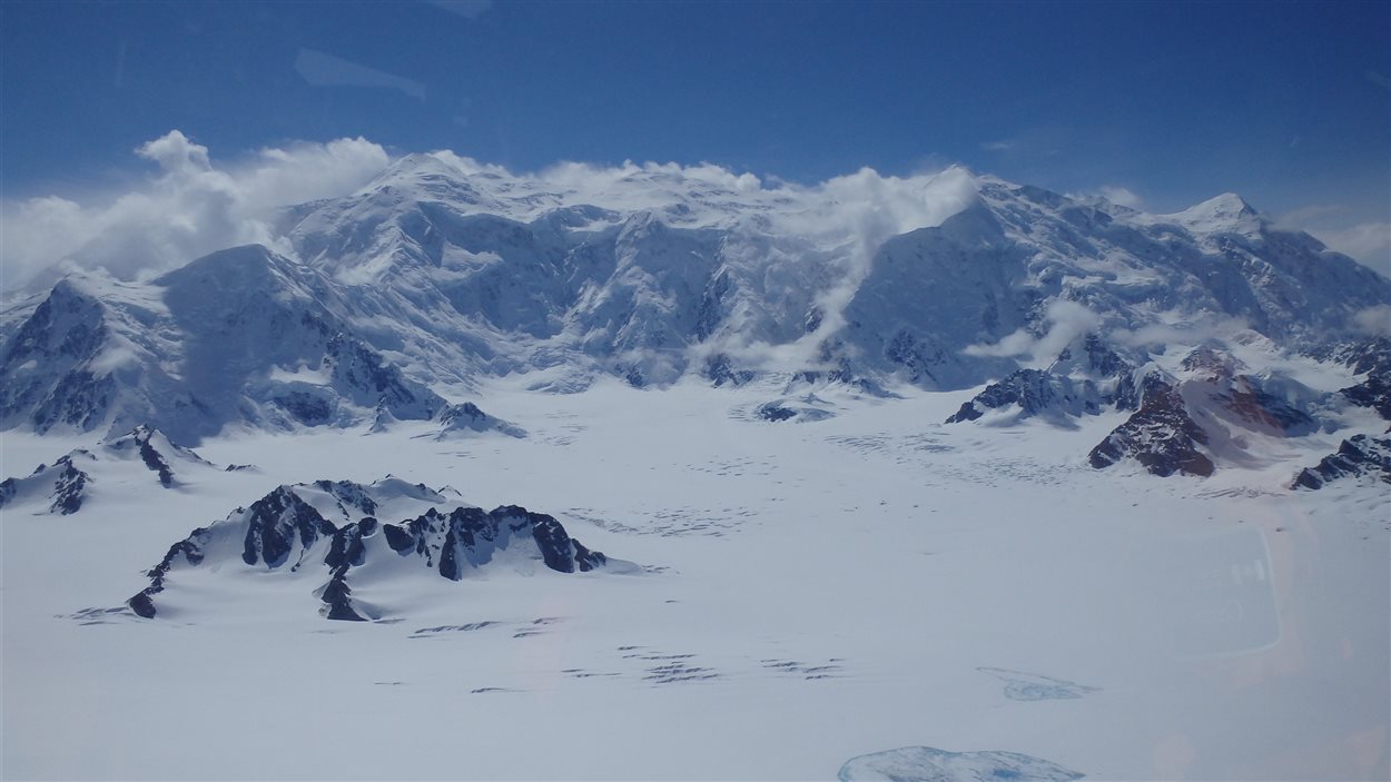 Trois alpinistes secourus sur le mont Logan | Zone Yukon | ICI.Radio ...