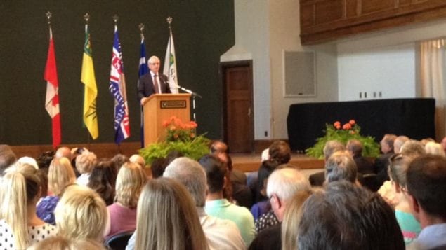 Peter Stoicheff, doyen du collège des arts et sciences, a été nommé recteur de l'Université de la Saskatchewan Peter Stoicheff, doyen du collège des arts et sciences, a été nommé recteur de l'Université de la Saskatchewan