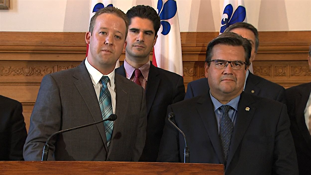 Le leader parlementaire de l'équipe Projet Montréal quitte le navire pour rejoindre celui de l'Équipe Coderre. Le leader parlementaire de l'équipe Projet Montréal quitte le navire pour rejoindre celui de l'Équipe Coderre.