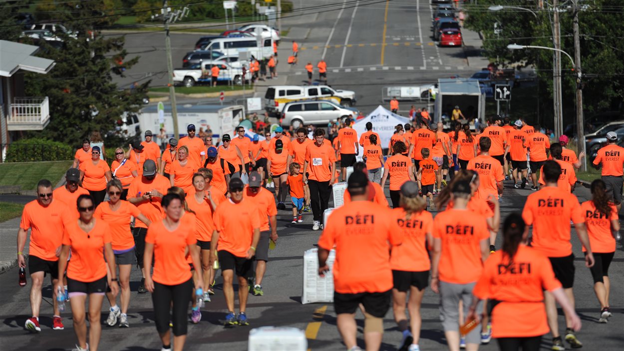 Des participants au troisième Défi Everest à Rivière-du-Loup Des participants au troisième Défi Everest à Rivière-du-Loup
