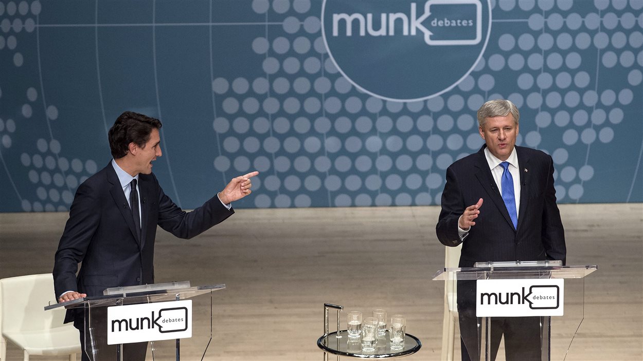 Justin Trudeau et Stephen Harper lors du débat Munk Justin Trudeau et Stephen Harper lors du débat Munk