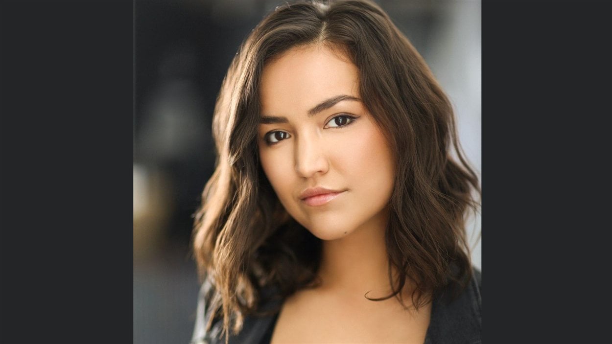 L'actrice canadienne autochtone Gracey Dove. L'actrice canadienne autochtone Gracey Dove.