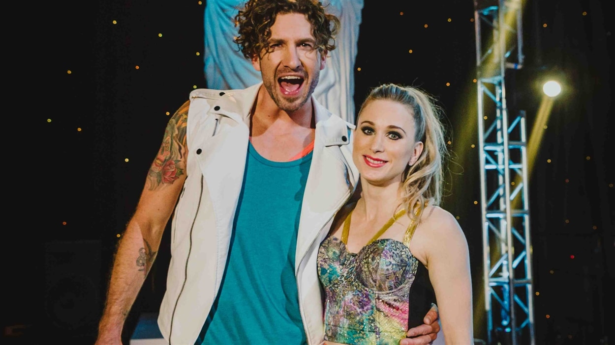 Jonnie Rocche Joannie Rochette et Jonas | Les dieux de la danse | ICI Radio-Canada.ca