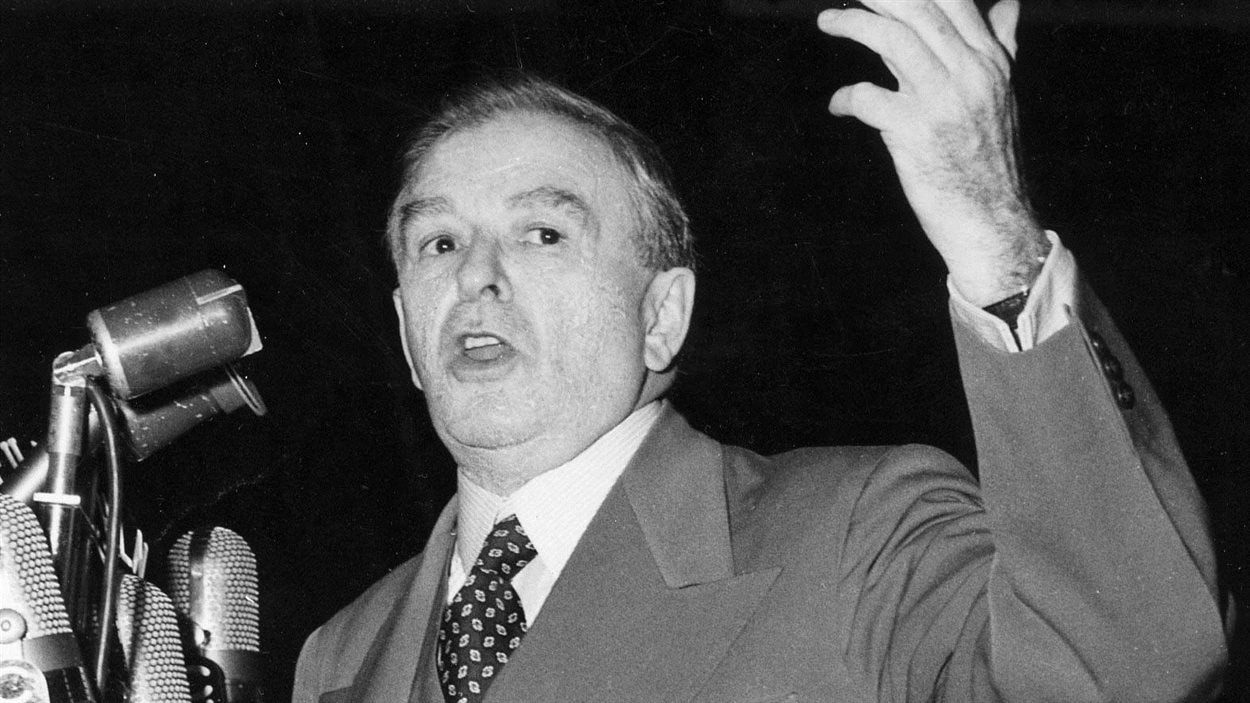 Un essai pour réhabiliter Maurice Duplessis ICI.RadioCanada.ca