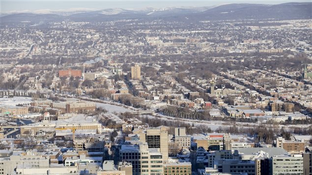 En 2002, 13 municipalités fusionnent et deviennent la Ville de Québec En 2002, 13 municipalités fusionnent et deviennent la Ville de Québec