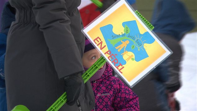 Les parents s'inquiètent pour la qualité des services. Les parents s'inquiètent pour la qualité des services.