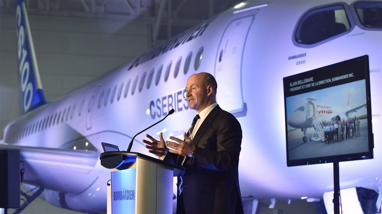 Alain Bellemare, PDG de Bombardier, devant un appareil de la CSeries Alain Bellemare, PDG de Bombardier, devant un appareil de la CSeries