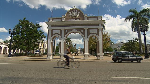 L'Arc de triomphe de Cienfuegos L'Arc de triomphe de Cienfuegos