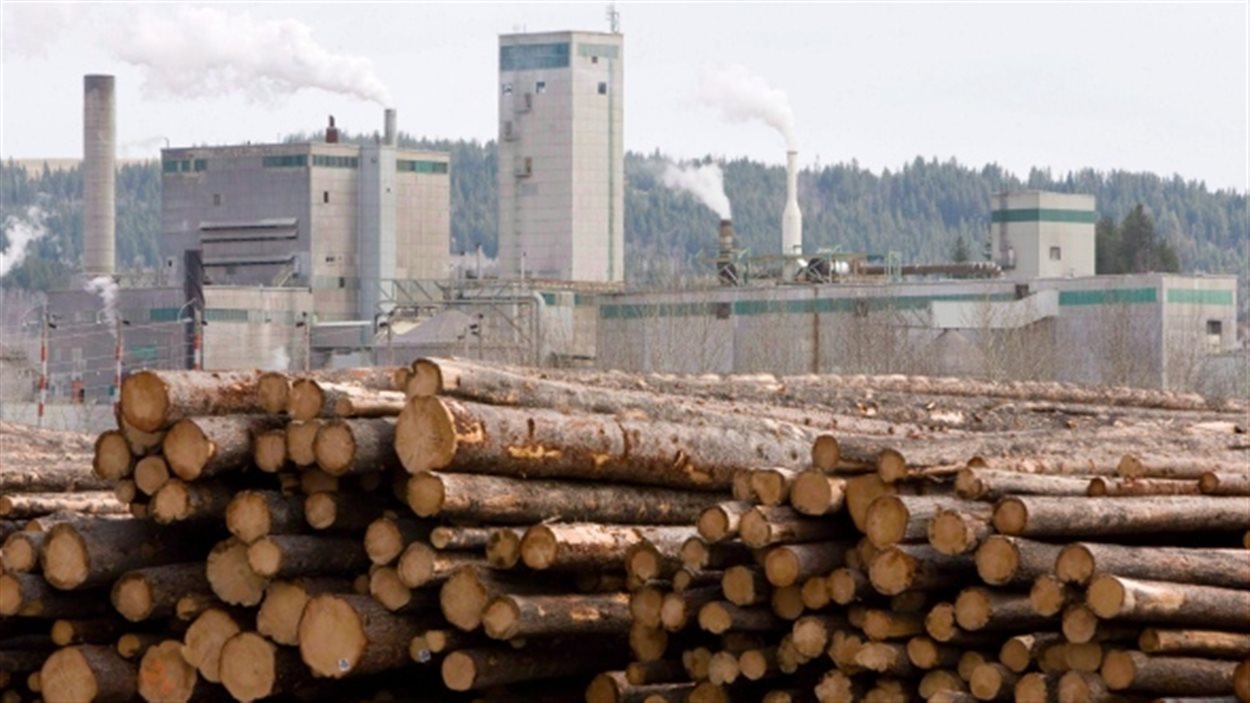 Une explosion sans blessés dans une usine de bois | ICI.Radio-Canada.ca