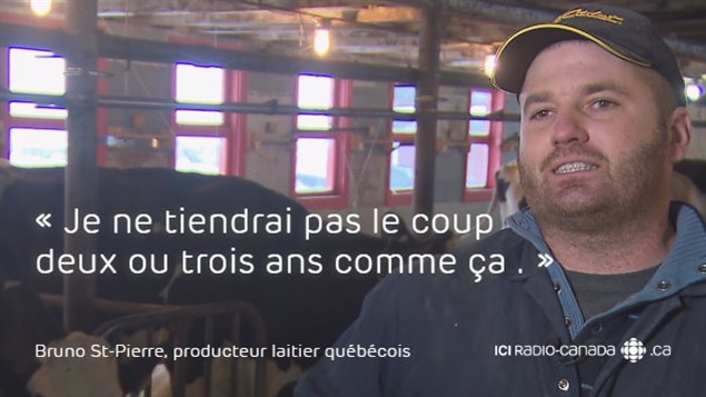 « Je ne tiendrait pas le coup deux ou trois ans comme ça », soutient Bruno St-Pierre, producteur laitier québécois « Je ne tiendrait pas le coup deux ou trois ans comme ça », soutient Bruno St-Pierre, producteur laitier québécois