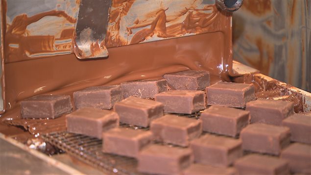 La Fée Gourmande crée des chocolats avec des produits du terroir local. La Fée Gourmande crée des chocolats avec des produits du terroir local.