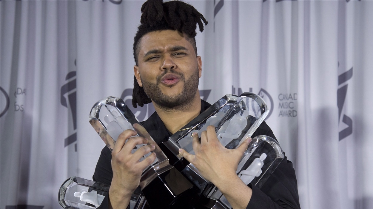 the Weeknd a remporté cinq prix Juno, dont artiste de l'année the Weeknd a remporté cinq prix Juno, dont artiste de l'année