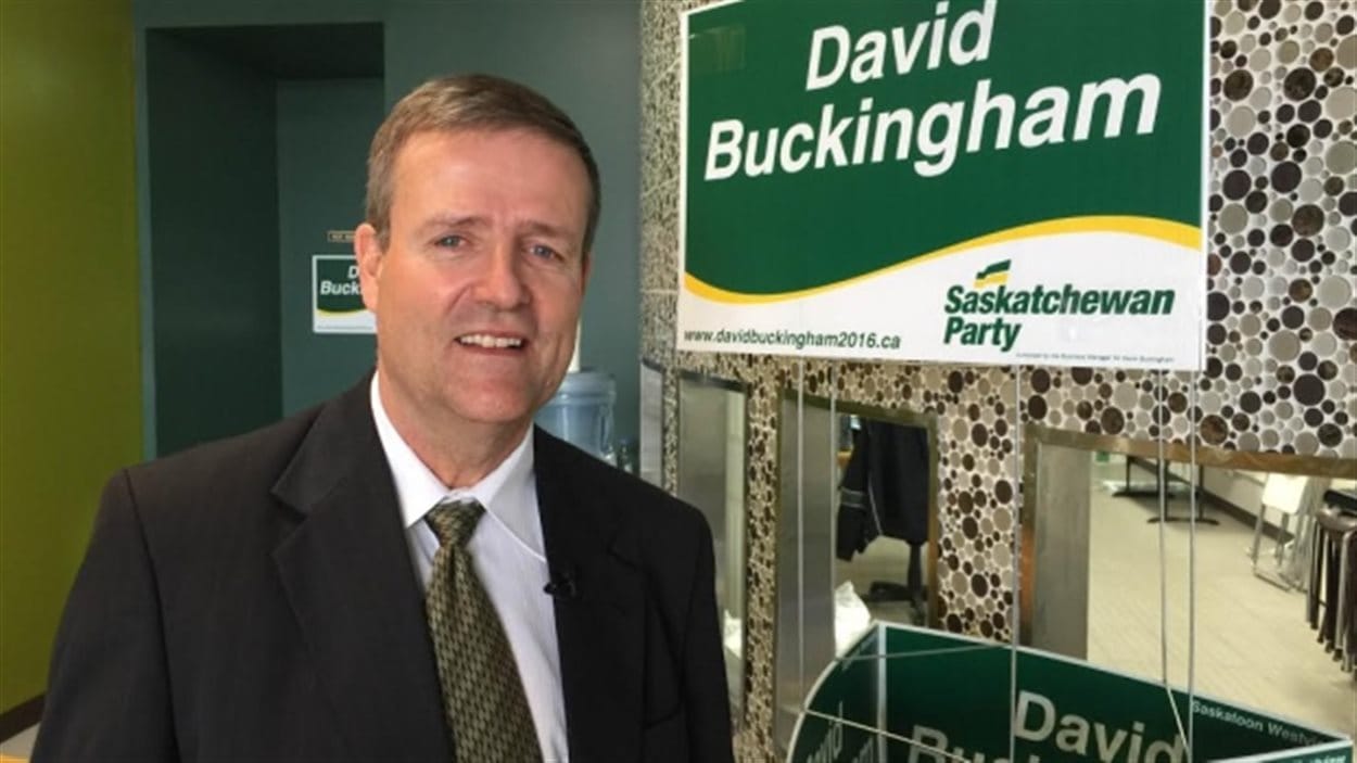 David Buckingham a battu le chef du Nouveau Parti démocratique, Cam Broten, dans la circonscription de Ssskatoon Westivew lors des élections provinciales du 4 avril. David Buckingham a battu le chef du Nouveau Parti démocratique, Cam Broten, dans la circonscription de Ssskatoon Westivew lors des élections provinciales du 4 avril.